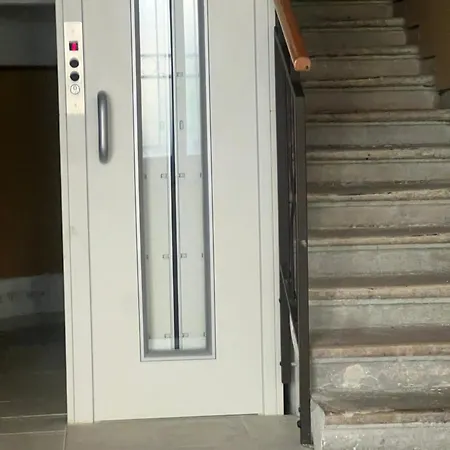 Alla Scalinata del Teatro Rossetti parcheggio-3